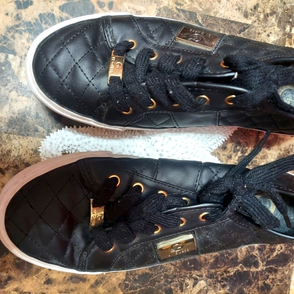 G by Guess Women's Black Quilted Sneaker with Gold detail Size 8
